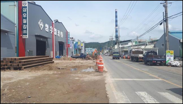대구 제3산업단지와 신천대로를 잇는 진출입로가 생기는 노원로9길에서 도로 폭을 넓히는 기반시설공사가 진행되고 있다. 대구시 제공