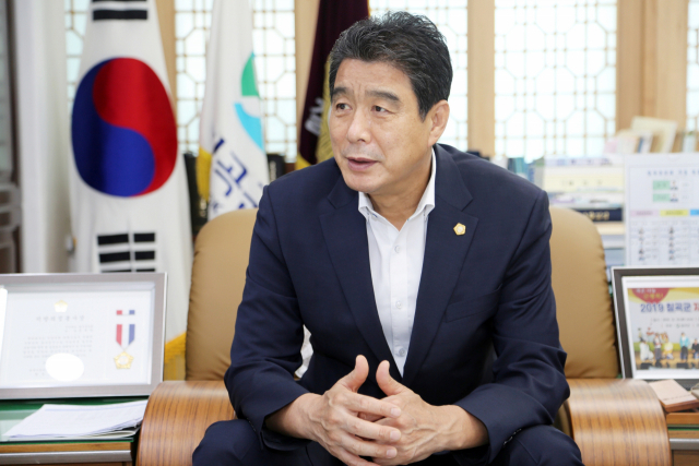 장세학 칠곡군의회 의장