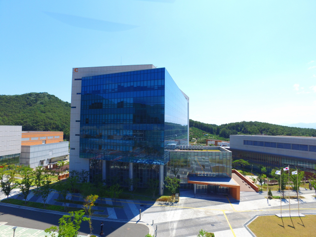 대구경북첨단의료산업진흥재단 신약개발지원센터. 대구첨복재단 제공