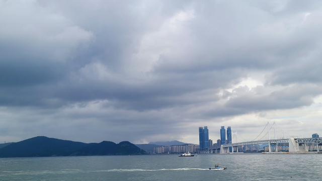 일요일인 8일 일본을 향해 북상 중인 제9호 태풍 