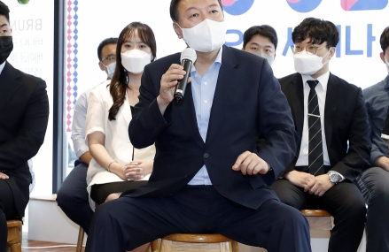 윤석열 대선 예비후보가 지난 8월 1일 오후 서울 여의도 하우스카페에서 열린 청년 싱크탱크 