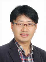 작가 권오단