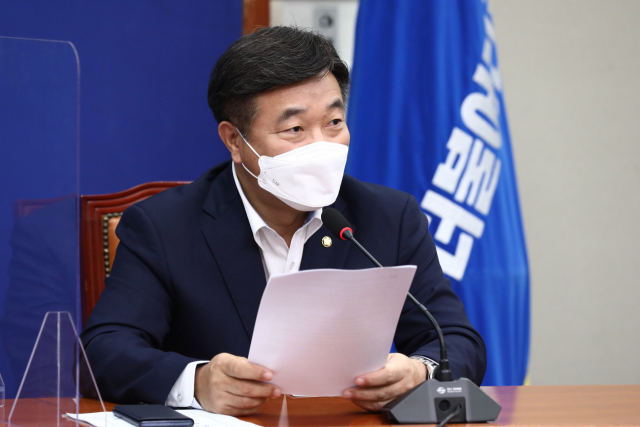 더불어민주당 윤호중 원내대표가 23일 국회에서 열린 최고위원회의에서 발언하고 있다. 연합뉴스