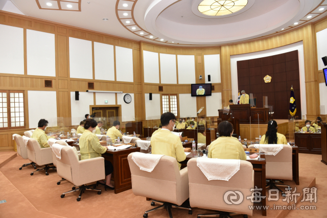 경산시의회가 10일까지 제230회 임시회를 열어 제2회 추경예산안과 조례안 등을 심의,의결한다. 경산시의회 제공