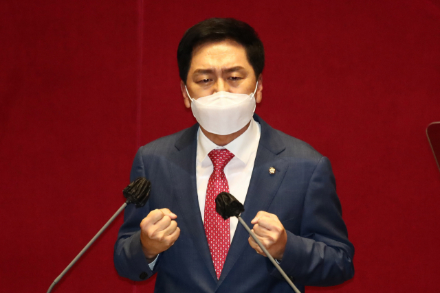 국민의힘 김기현 원내대표가 9일 서울 여의도 국회에서 열린 제391회 국회(정기회) 제3차 본회의에서 교섭단체 대표연설을 하고 있다. 연합뉴스