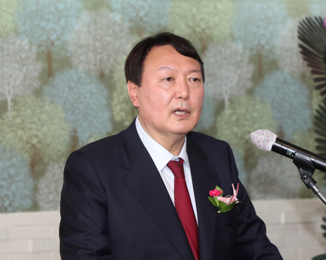 국민의힘 대권주자인 윤석열 전 검찰총장이 11일 오후 대구를 방문, 