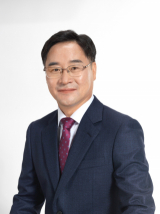 윤재천 전 김천농협 상무