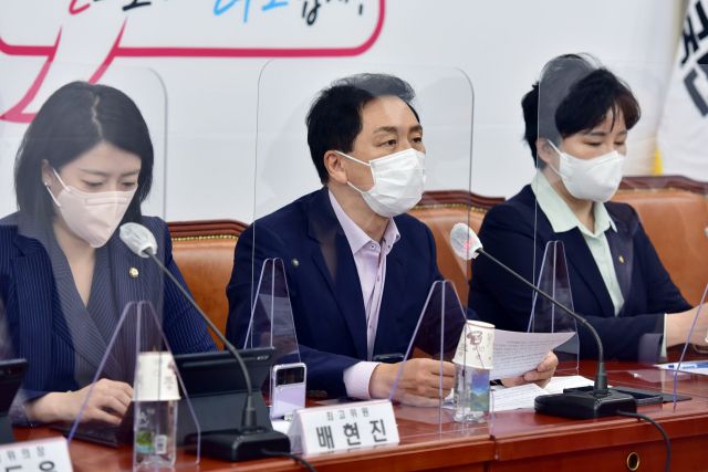 국민의힘 김기현 원내대표가 27일 국회에서 열린 최고위원회의에서 발언하고 있다. 연합뉴스