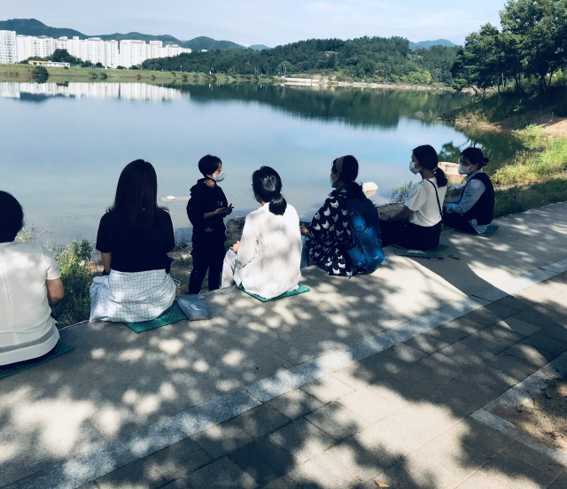 대구동부교육지원청이 체험형 학부모 교육을 개설, 참가자를 모집 중이다. 이곳의 학부모 교육 풍경. 대구시교육청 제공