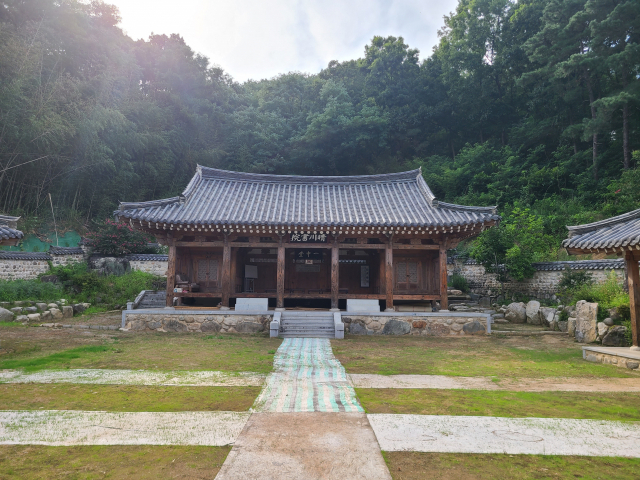 청천서원 강당.
