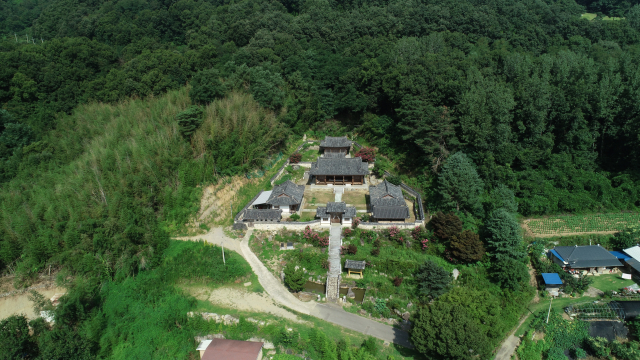 청천서원 전경.