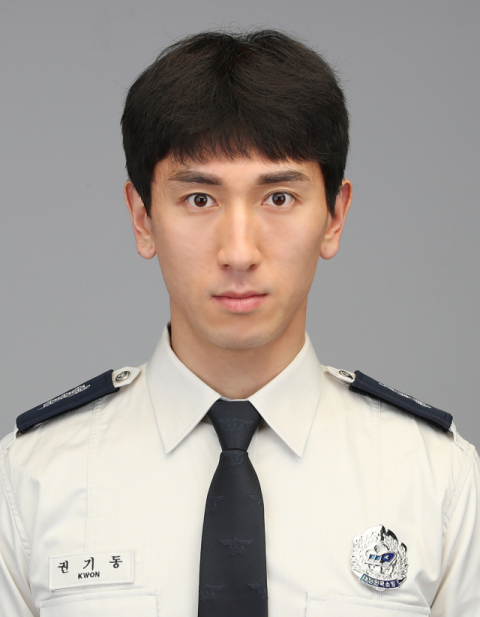 경북 구미소방서 소속 권기동 소방교는 2021년 제34회 전국소방기술경연대회 최강소방관 분야에서 1위를 차지했다. 구미소방서 제공