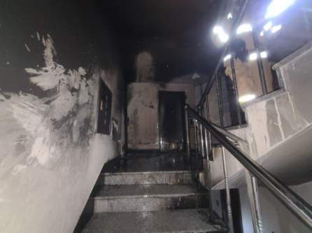 2일 오후 대구 달서구 장기동의 한 아파트에서 방화가 벌어져 주민 수십명이 대피하는 소동이 벌어졌다. 대구소방안전본부 제공