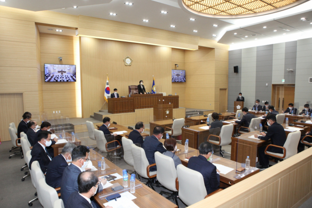 지난 8일 열린 경북 예천군의회 제250회 임시회. 예천군 제공