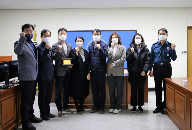 성주경찰서 여성청소년수사팀이 2021년 경북경찰청 3분기 베스트 여청수사팀에 선정됐다. 성주경찰서 제공