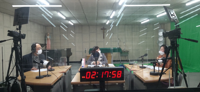 [소상공인, 내일의 희망을 외치다] 시리즈 마지막 편(박효희 한복 디자이너) 녹화중. 대구 CPBC 제공