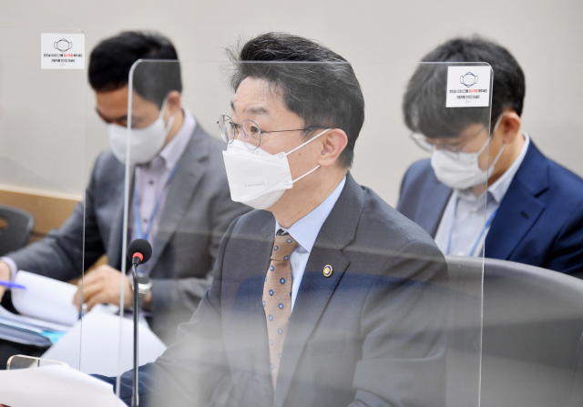 이억원 기획재정부 차관이 29일 서울 광화문 정부서울청사에서 열린 