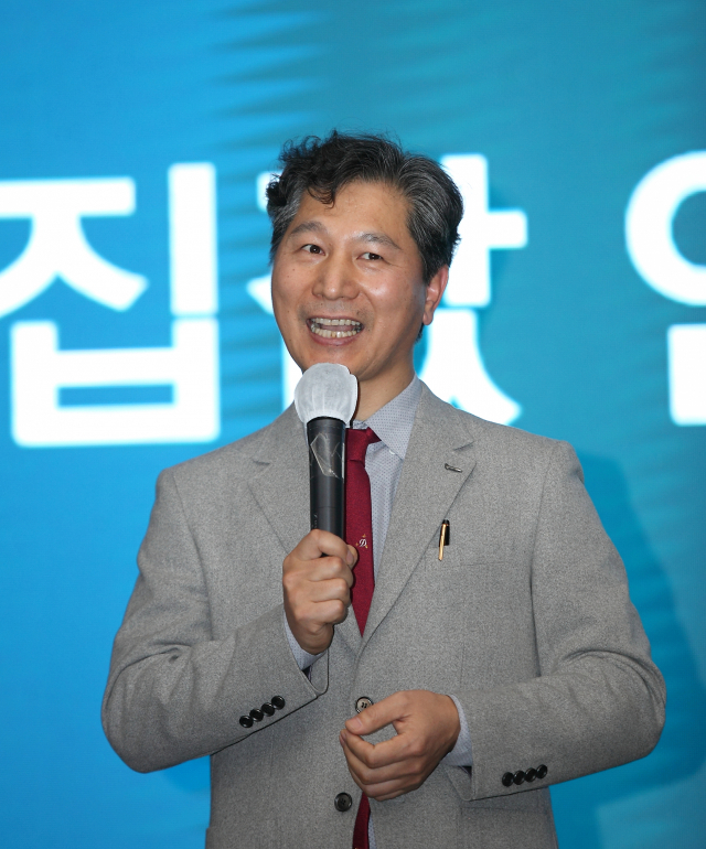 송원배 대구경북부동산분석학회 이사가 6일 대구 수성구 그랜드호텔에서 매일탑리더스아카데미 강연을 하고 있다. 임경희 매일탑리더스아카데미 디지털국장 제공