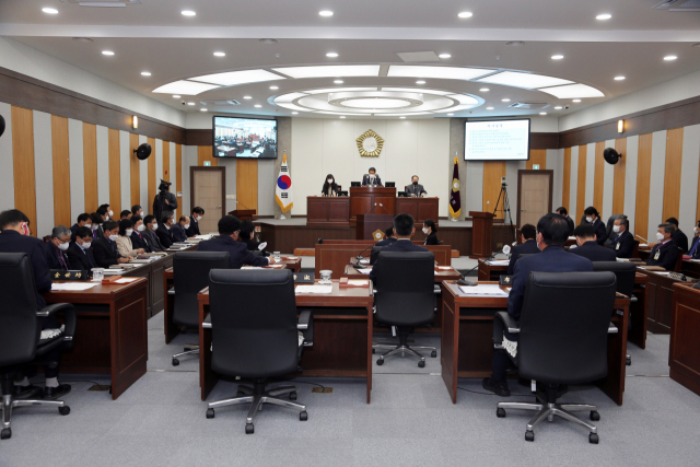 지난 10일 열린 제278회 제2차 정례회 제2차 본회의 모습. 칠곡군의회 제공