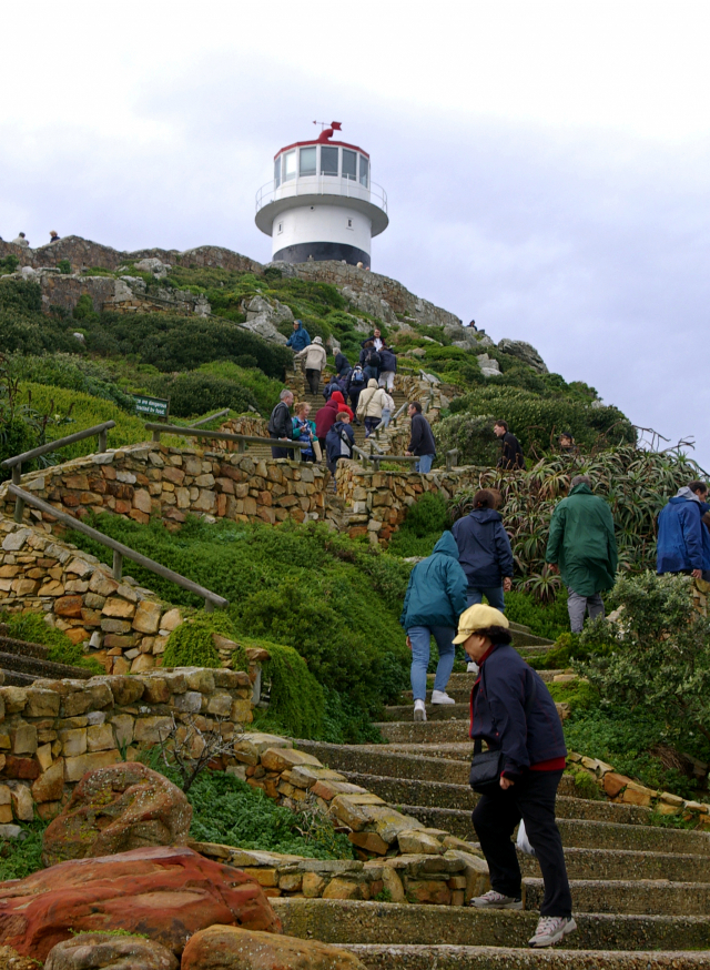 룩 아웃 포인트(Look out Point)라는 등대가 있는 전망대에 오르면 희망봉의 절경을 한눈에 감상할 수 있다.