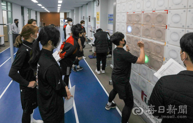 지난 4일 대구스포츠과학센터에서 대구도시공사 소프트볼 팀 선수들이 