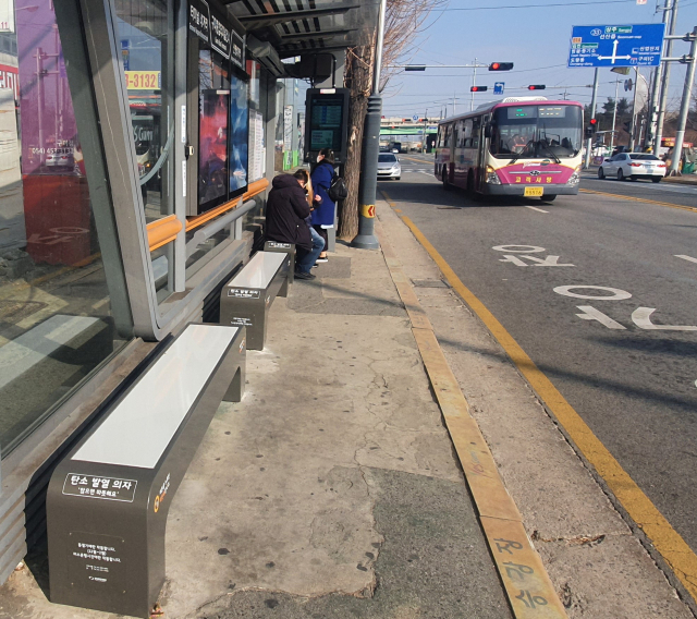 경북 구미시가 구미역·구미종합버스터미널·금오산네거리 등 시민 이용이 많은 버스승강장 31곳에
