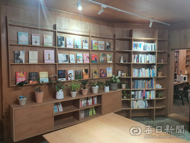 경주 불국사와 가까이에 있는 동네책방