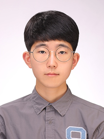 대구외국어고등학교 2학년에 재학 중인 정도대(18) 군이 지난달 27일 방역패스제도가 인권 침해 소지가 크다며 유엔인권이사회에 제소한 사실이 16일 알려졌다. 정 군은 제소문에서 지금 현재 백신 안전성이 보장되지 않은 상태임에도 불구하고 우리나라의 방역패스 제도가 백신 미접종자의 행동을 과하게 제한한다는 점에서 인권침해적이라고 했다. 독자 제공