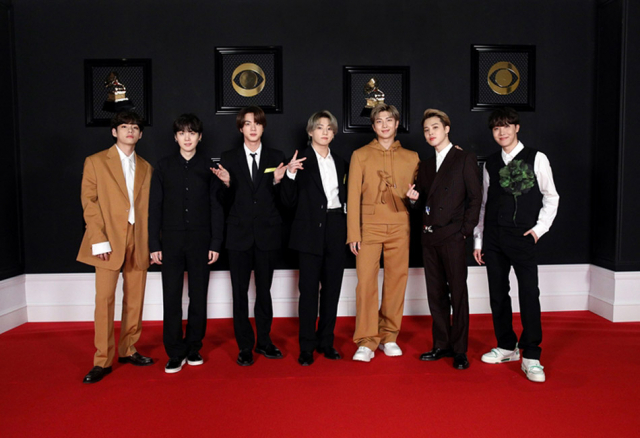 제63회 그래미 어워즈 온라인 레드카펫 행사에 참여한 방탄소년단. 빅히트 엔터테인먼트 제공