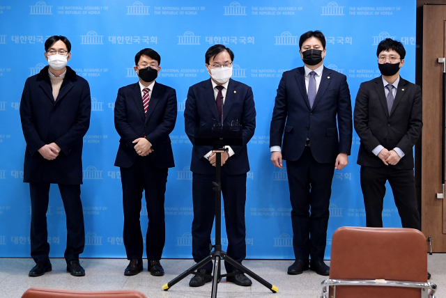 코로나19 확산으로 인한 정부의 방역지침과 관련 