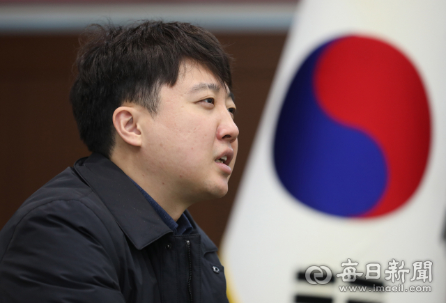 이준석 국민의힘 대표가 20일 동대구역 회의실에서 매일신문과 인터뷰를 하고 있다. 정운철 기자 woon@imaeil.com