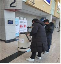 엑스코 서관에서 안내로봇 실증을 진행하는 모습. 대구TP 제공