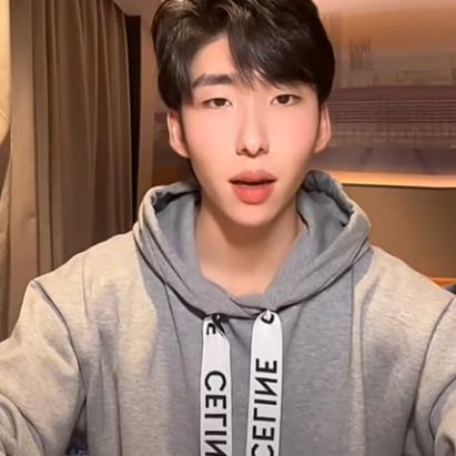 쇼트트랙 임효준 선수 sns 캡쳐.