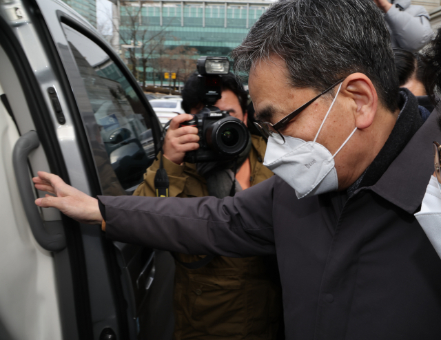 대장동 개발 사업자들의 편의를 봐주고 아들을 통해 수십억 원의 뇌물을 챙긴 혐의를 받는 곽상도 전 국회의원. 연합뉴스