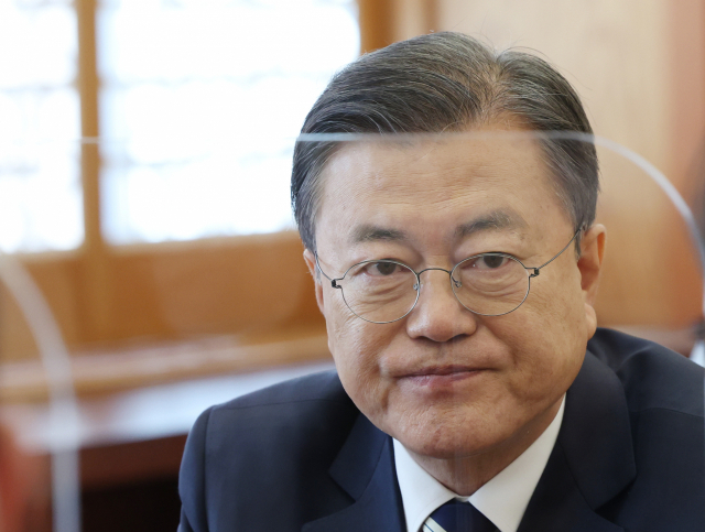 문재인 대통령이 청와대에서 아시아·태평양지역 뉴스통신사 교류협력체 