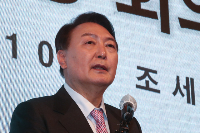 국민의힘 윤석열 대선 후보가 10일 오후 서울 서초구 엘타워에서 열린