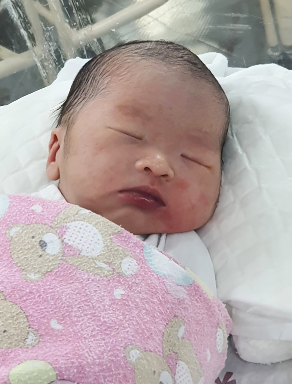 쩐응옥후옌 산모 아기