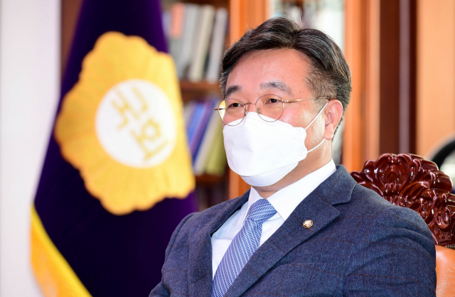 더불어민주당 윤호중 원내대표가 21일 여의도 국회의장실에서 열린 추경안 처리 여야 원내대표 회동에서 발언하고 있다. 연합뉴스