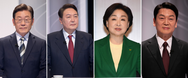 25일 서울 상암동 SBS 스튜디오에서 열린 중앙선거관리위원회가 주관하는 제20대 대통령선거 후보자 2차 정치분야 방송토론회에 참석한 더불어민주당 이재명 대선후보, 국민의힘 윤석열, 정의당 심상정, 국민의당 안철수 대선후보. 연합뉴스
