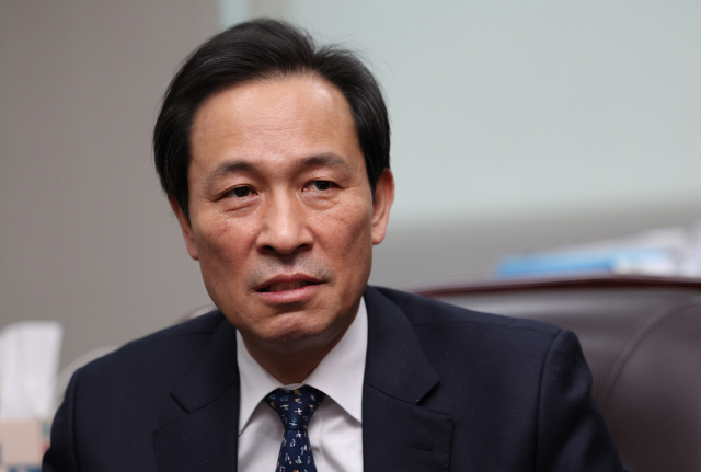 우상호 더불어민주당 의원이 서울시장 출마 의사를 밝힌 송영길 전 대표를 강하게 비판했다. 우 의원이 서울 여의도 국회 의원회관에서 연합뉴스와 인터뷰하고 있다. 연합뉴스