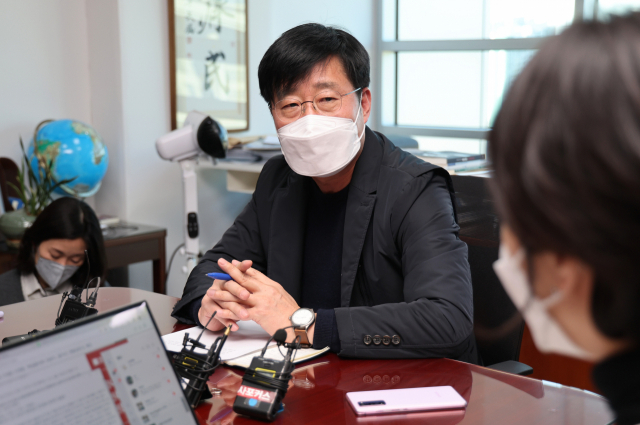 국민의당 이태규 총괄선대본부장이 23일 국회 의원회관에서 
