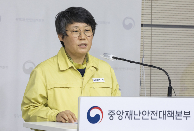 박향 보건복지부 중앙사고수습본부 방역총괄반장이 28일 정부세종청사에서 코로나19 대응 정례브리핑을 하고 있다. [보건복지부 제공. 재판매 및 DB 금지] 연합뉴스
