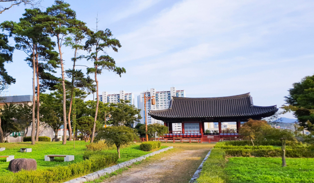 구한말 일제강압기 영남권 대표 의병조직인 산남의진 추모비. 영천시 제공