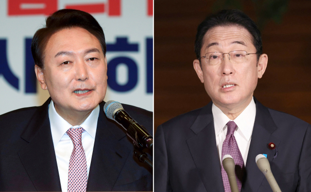 지난 10일 국회에서 당선 인사하는 윤석열 당선인과 지난 4일 일본 도쿄 총리관저에서 기자회견하는 기시다 일본 총리. 연합뉴스