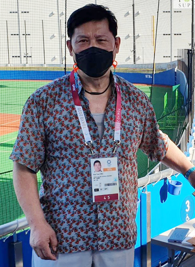 허구연 MBC 해설위원이 야구인으로는 처음으로 한국야구위원회(KBO) 총재로 추대될 전망이다. 프로야구 10개 구단 대표와 KBO 사무국은 11일 서울 강남구 도곡동 야구회관에서 열린 제4차 이사회에서 총재 후보로 허구연 위원을 추천했다. 허구연 위원은 최고 의결 기구인 구단주 총회를 거쳐 제24대 총재로 선출될 예정이다. 허 위원은 총회에서 재적 회원 