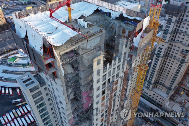 광주 화정아이파크 붕괴현장. 연합뉴스 자료사진.