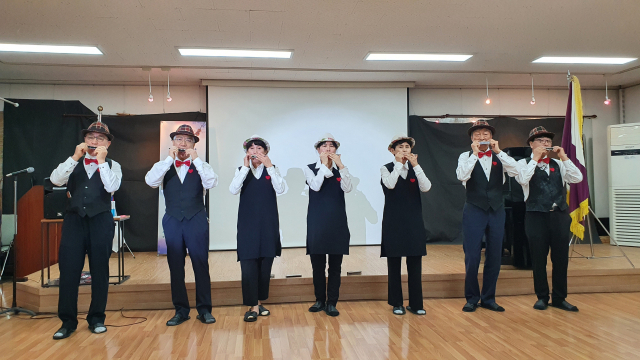 굿모닝봉사단 연주봉사