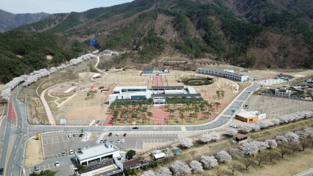 청도신화랑풍류마을이 체험과 숙박을 연계한 언택트 프로그램을 선보여 눈길을 모으고 있다. 청도우리정신문화재단 제공