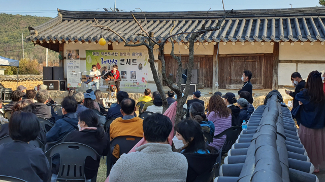 매원새마을 작은도서관 제공.