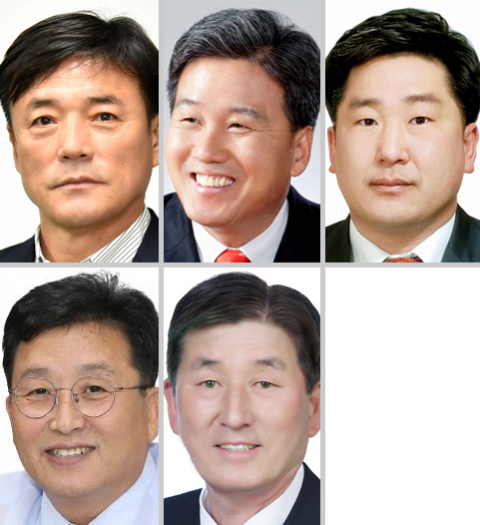 (시계방향) 윤경희, 윤종도, 전해진, 배대윤, 이경기 順